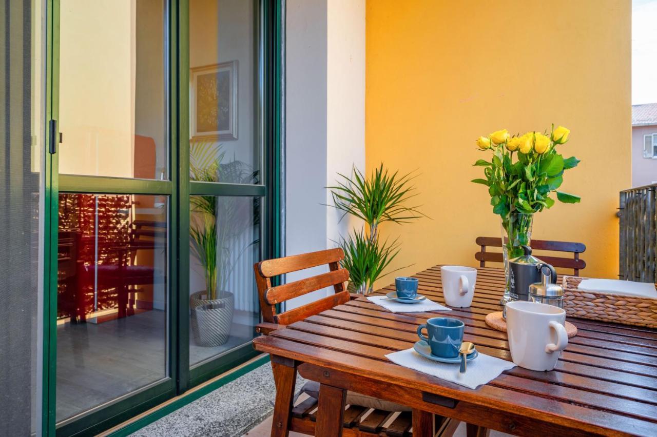 Parma Residential Apartment Con Balcone Luaran gambar