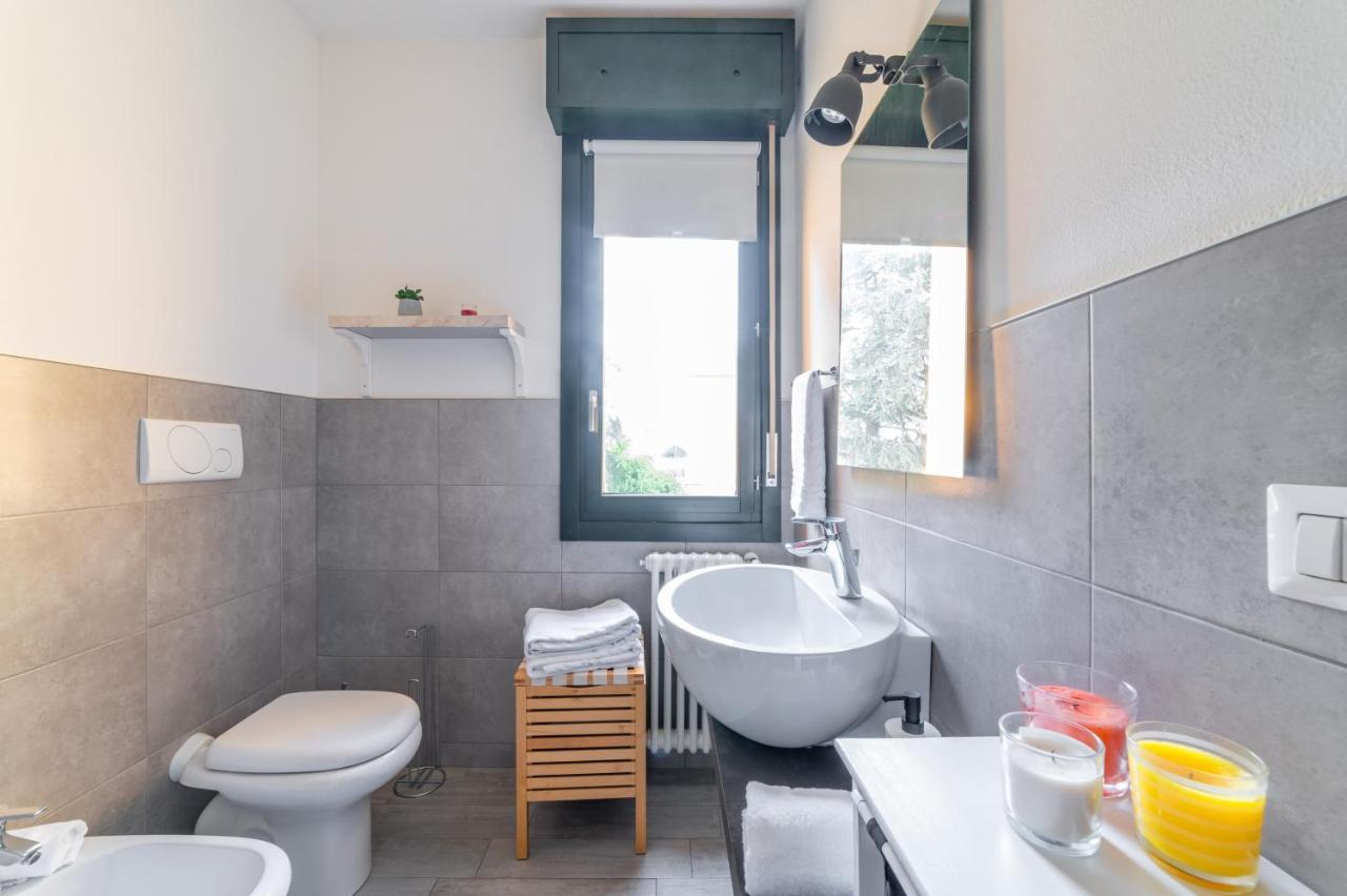 Parma Residential Apartment Con Balcone Luaran gambar